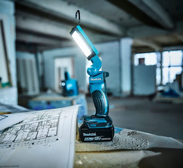 Makita LED-Akku-Arbeitsleuchte DML801 18V & 14,4V – Bild 2