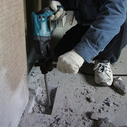 Makita HR2470 Bohrhammer Kombihammer im Koffer inkl. Gratis Basecap